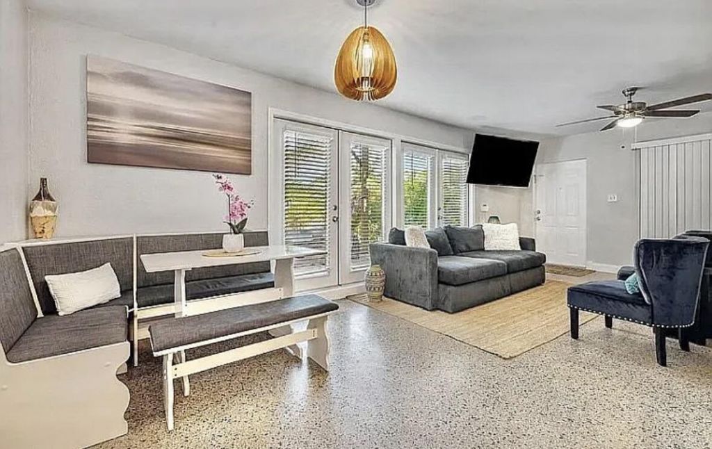250 NE 13th Street, Delray Beach, FL 33444 Photo