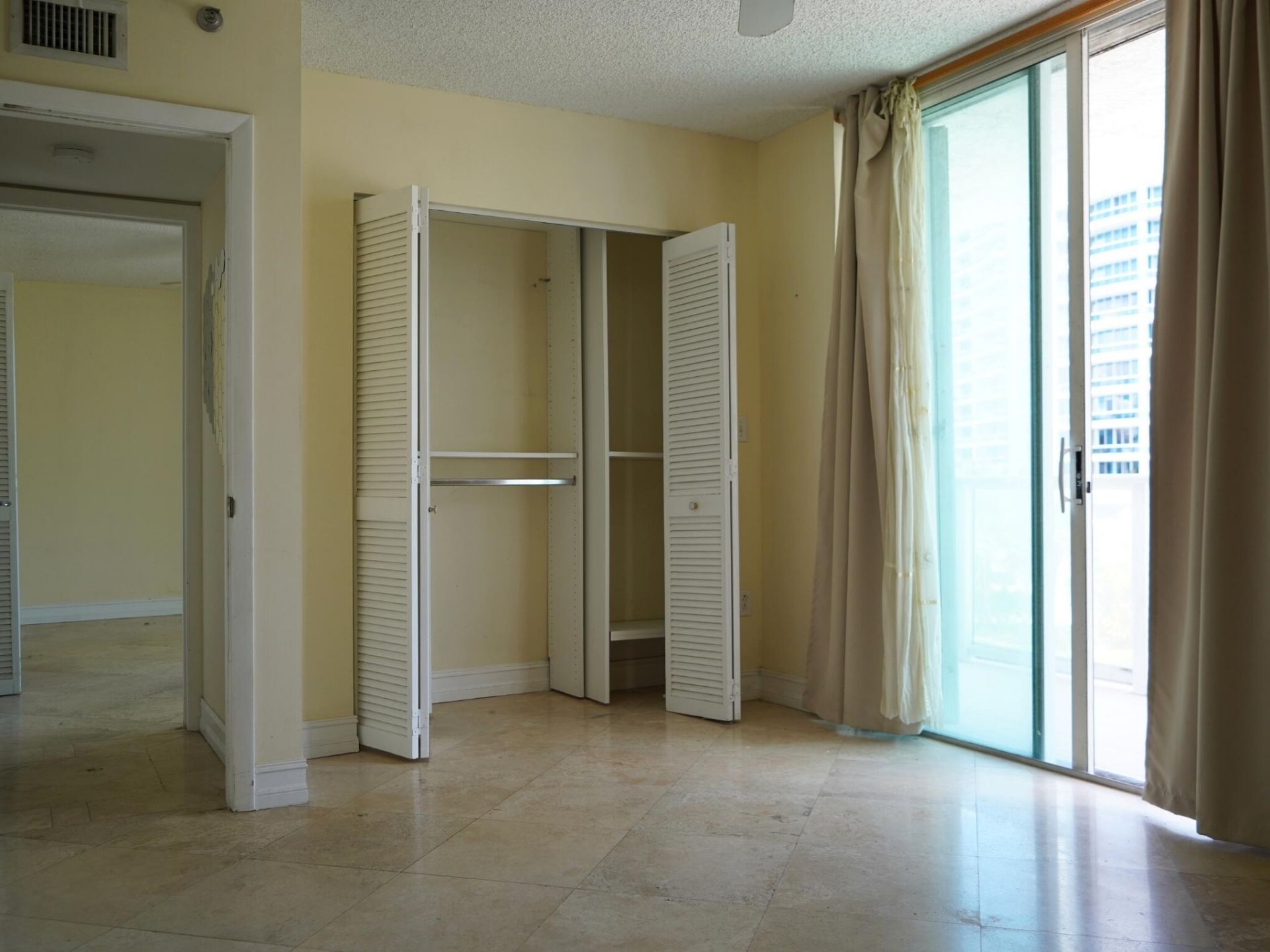 5900 Collins Avenue, Unit 601, Miami Beach, FL 33140 Photo
