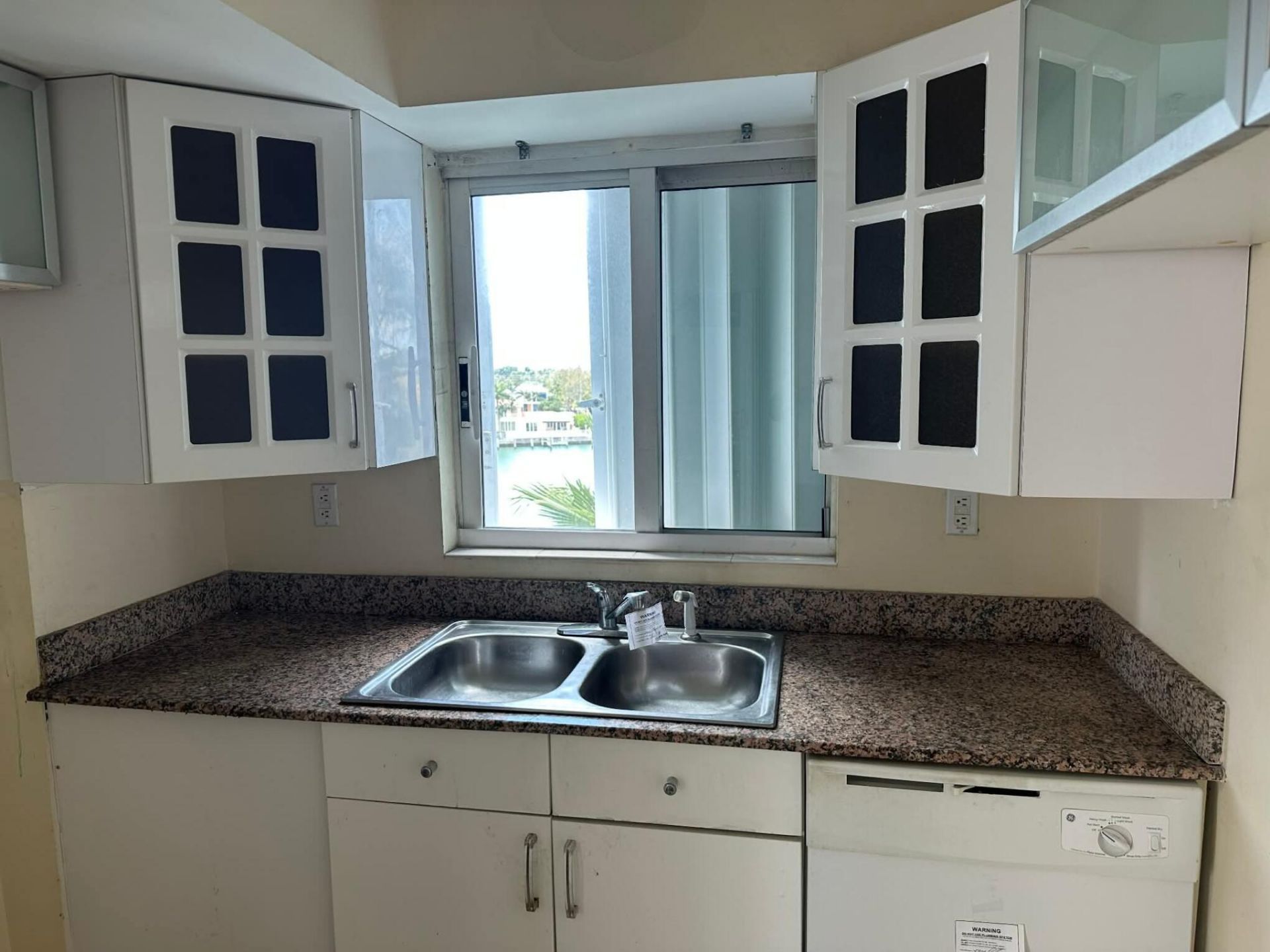 5900 Collins Avenue, Unit 601, Miami Beach, FL 33140 Photo