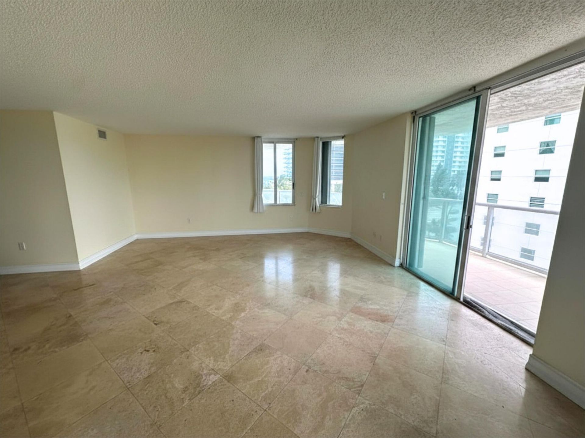 5900 Collins Avenue, Unit 601, Miami Beach, FL 33140 Photo