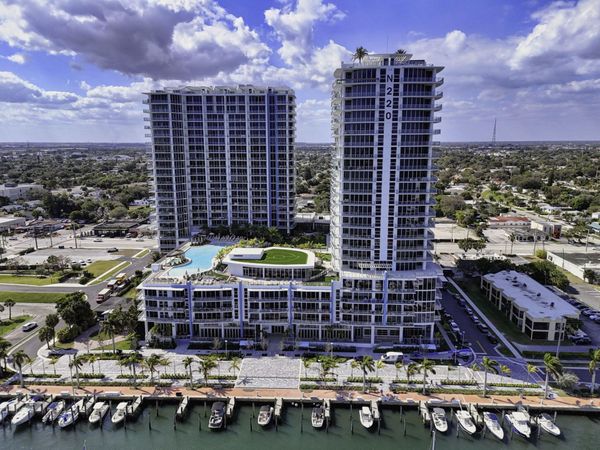 220 Lake Shore Drive, Unit 605, Lake Park, FL 33403