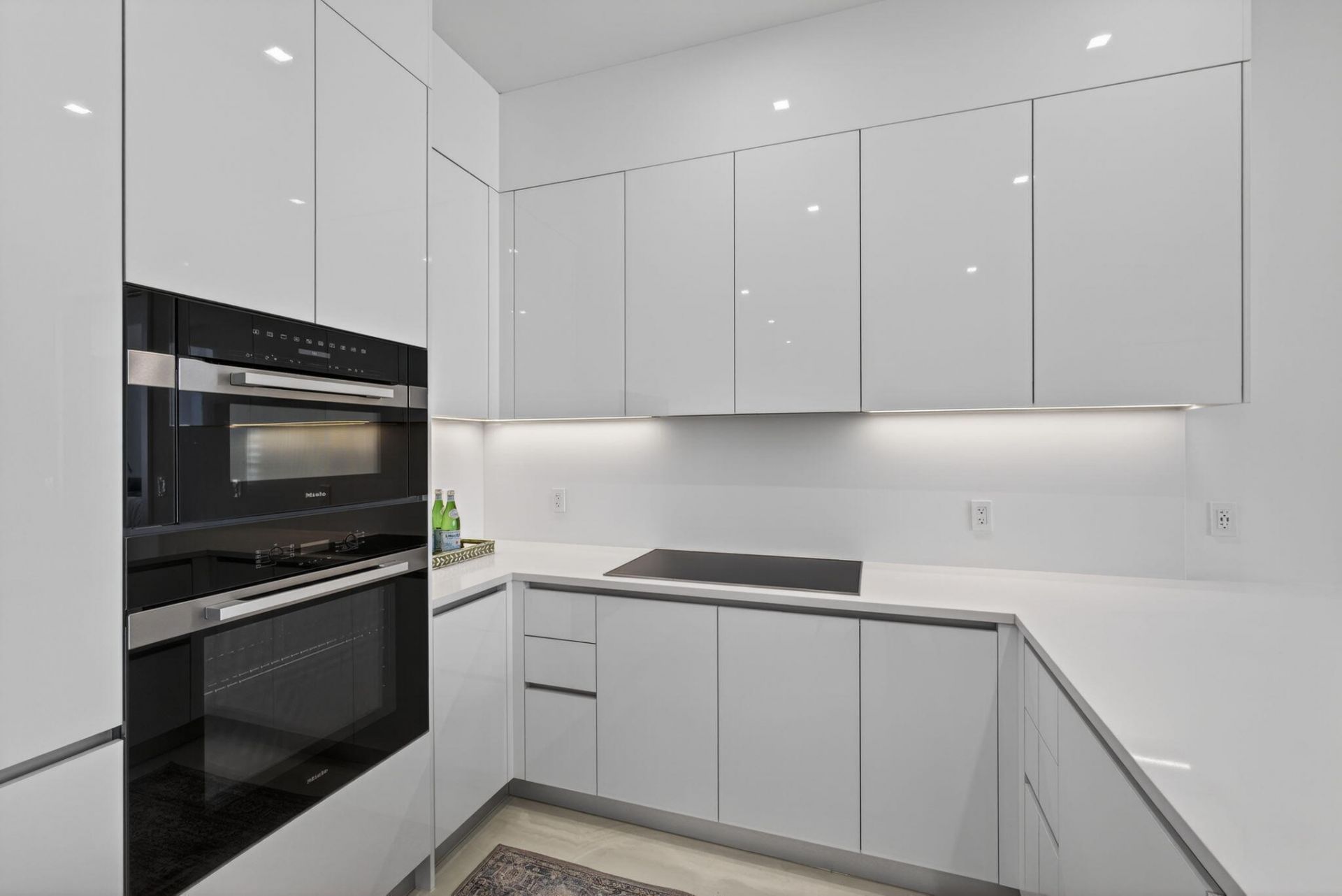 220 Lake Shore Drive, Unit 605, Lake Park, FL 33403 Photo