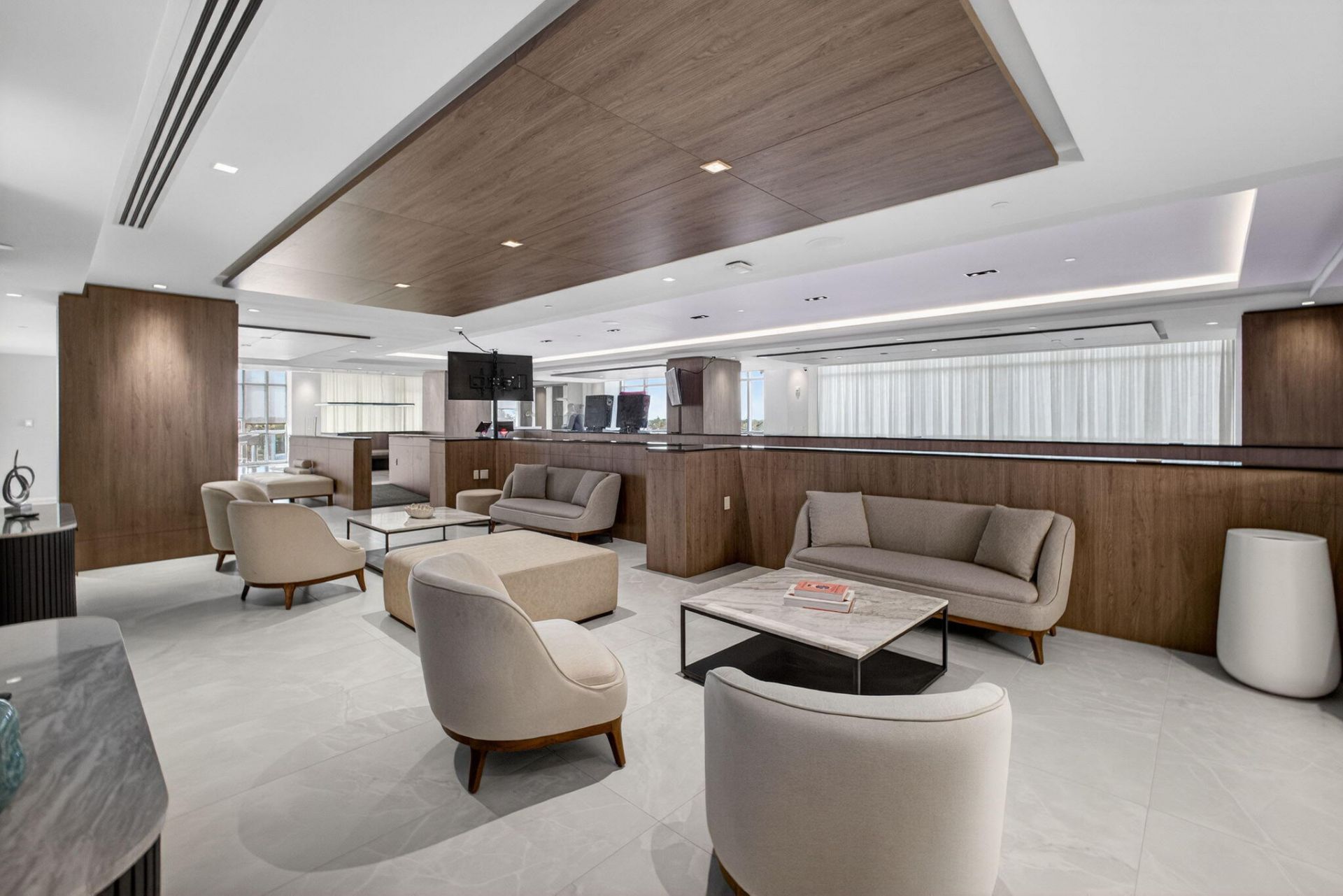 220 Lake Shore Drive, Unit 605, Lake Park, FL 33403 Photo