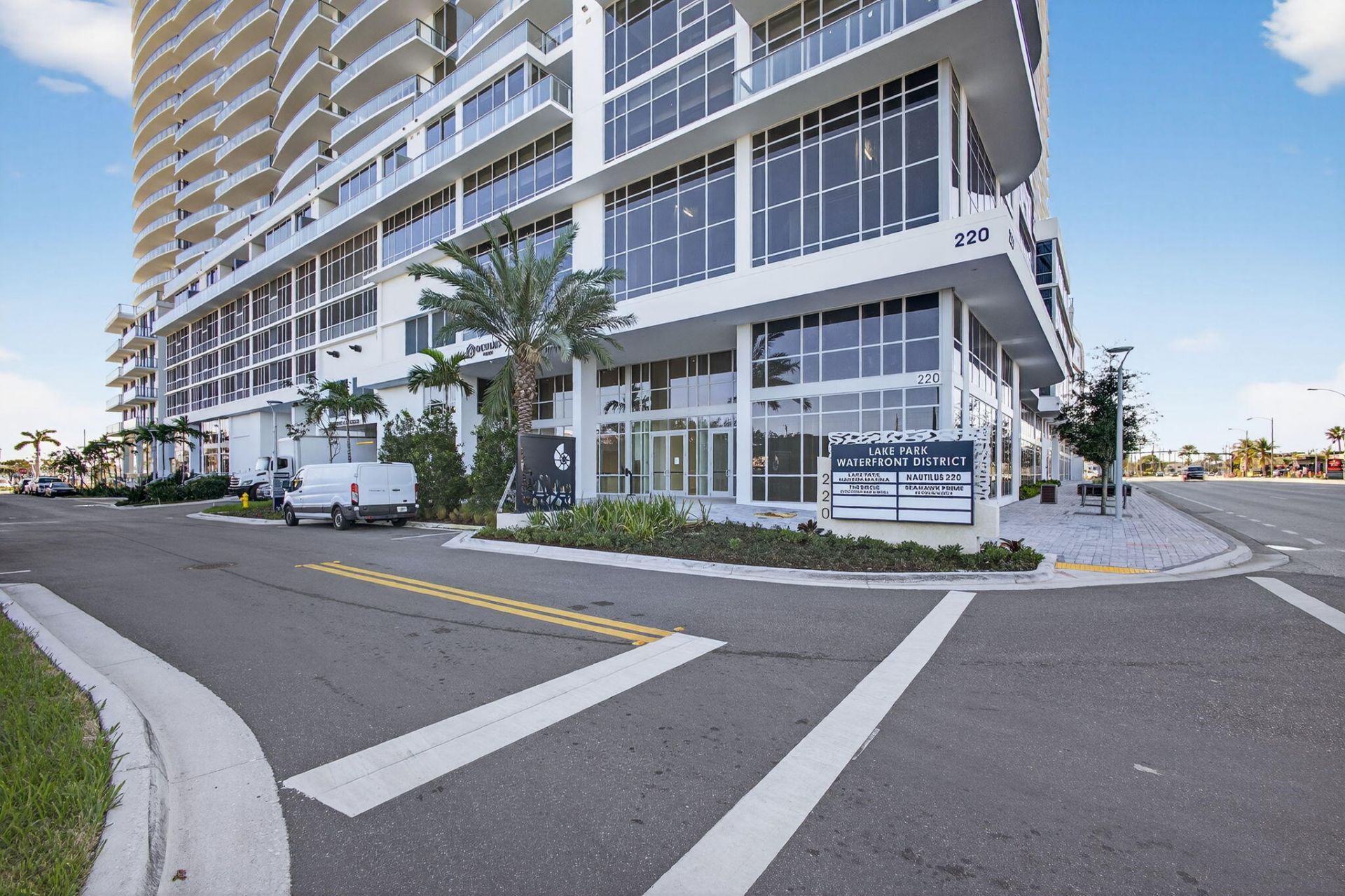 220 Lake Shore Drive, Unit 605, Lake Park, FL 33403 Photo
