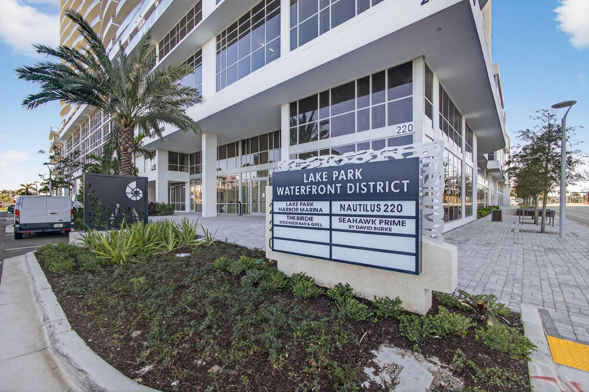 220 Lake Shore Drive, Unit 605, Lake Park, FL 33403 Photo