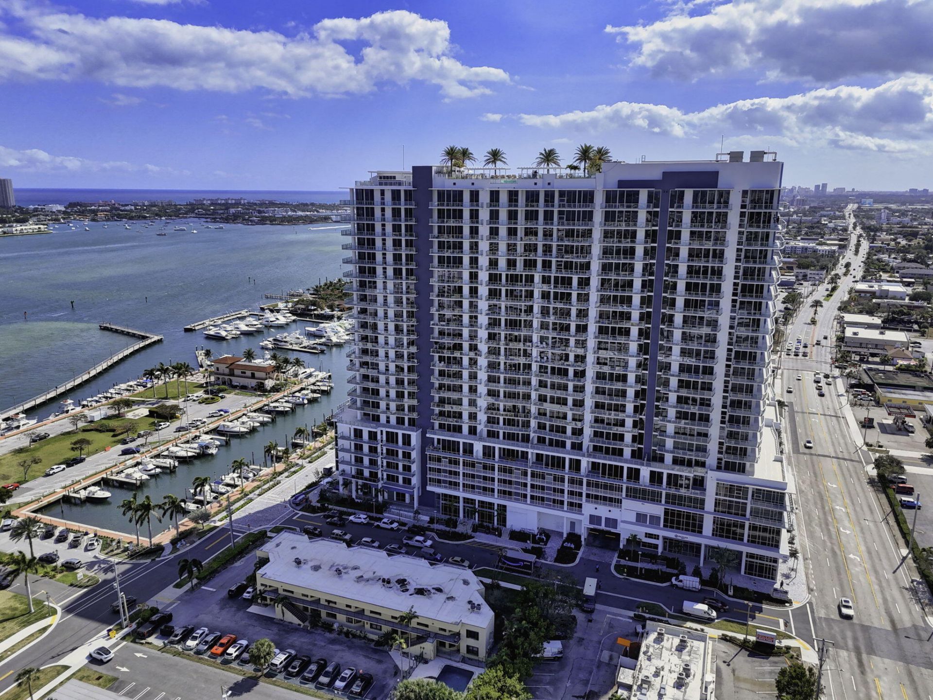 220 Lake Shore Drive, Unit 605, Lake Park, FL 33403 Photo