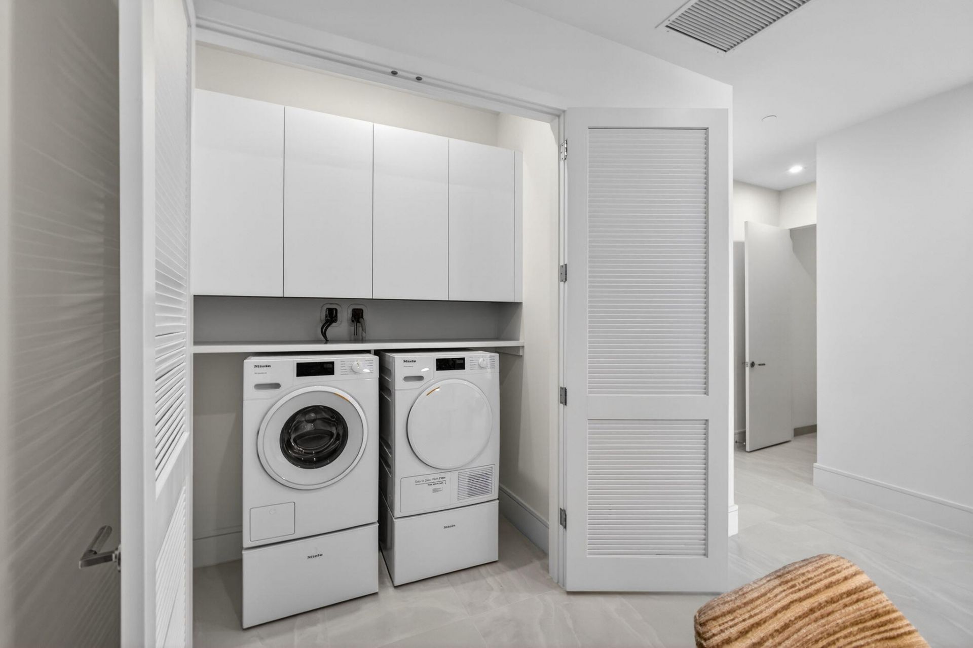 220 Lake Shore Drive, Unit 605, Lake Park, FL 33403 Photo