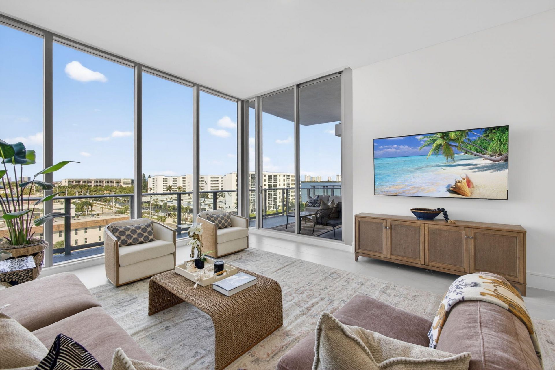 220 Lake Shore Drive, Unit 605, Lake Park, FL 33403 Photo