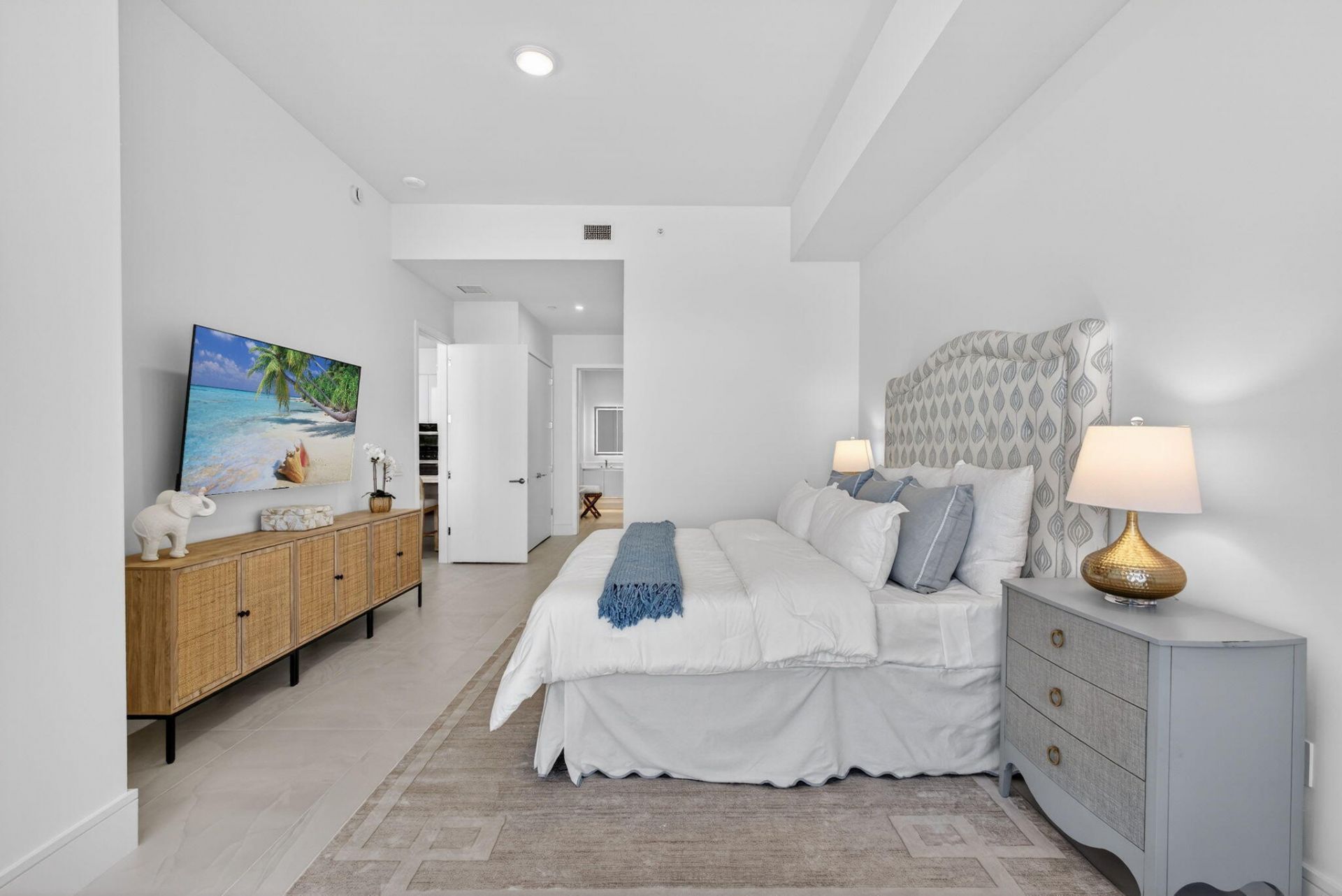 220 Lake Shore Drive, Unit 605, Lake Park, FL 33403 Photo