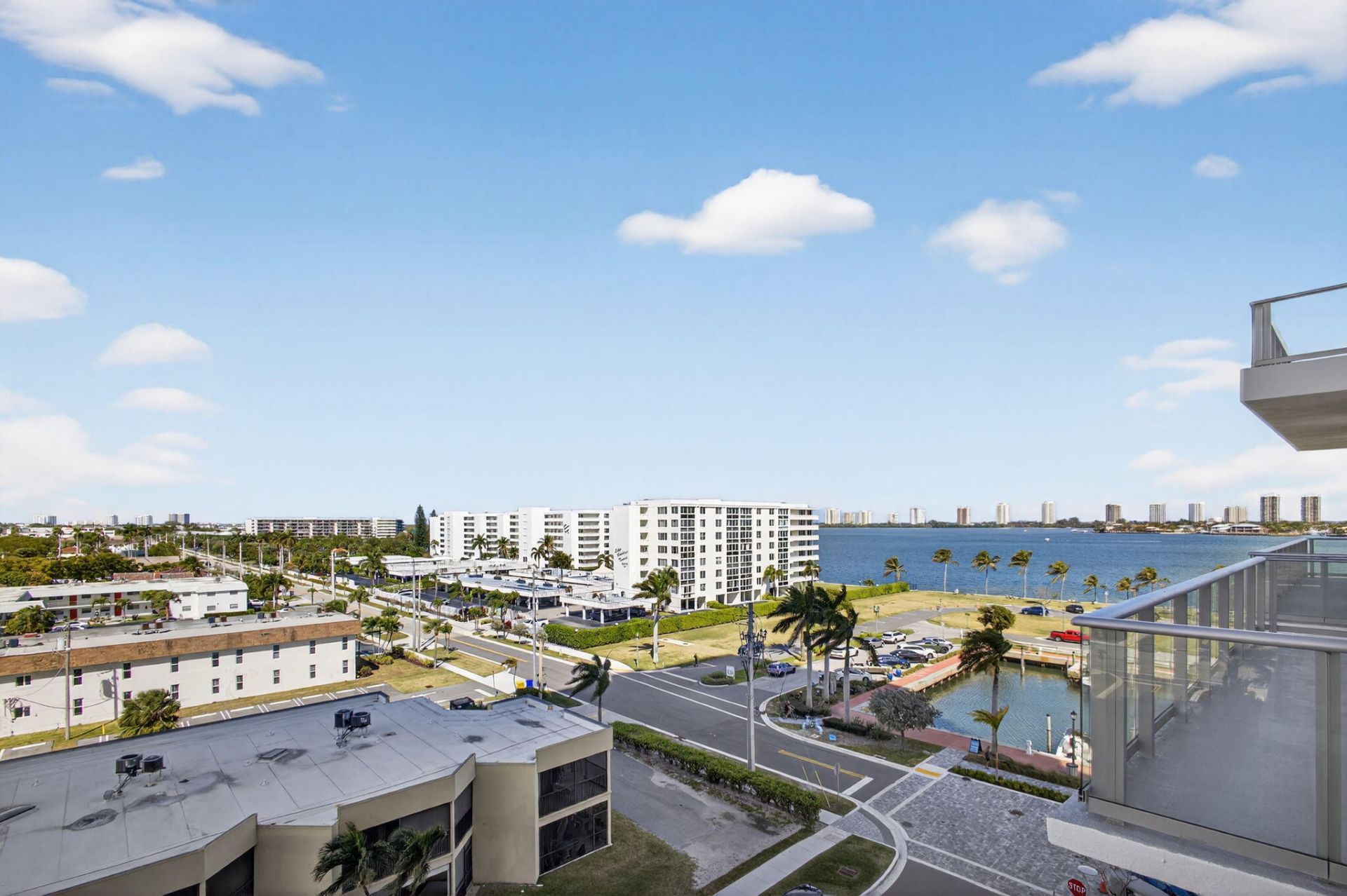 220 Lake Shore Drive, Unit 605, Lake Park, FL 33403 Photo