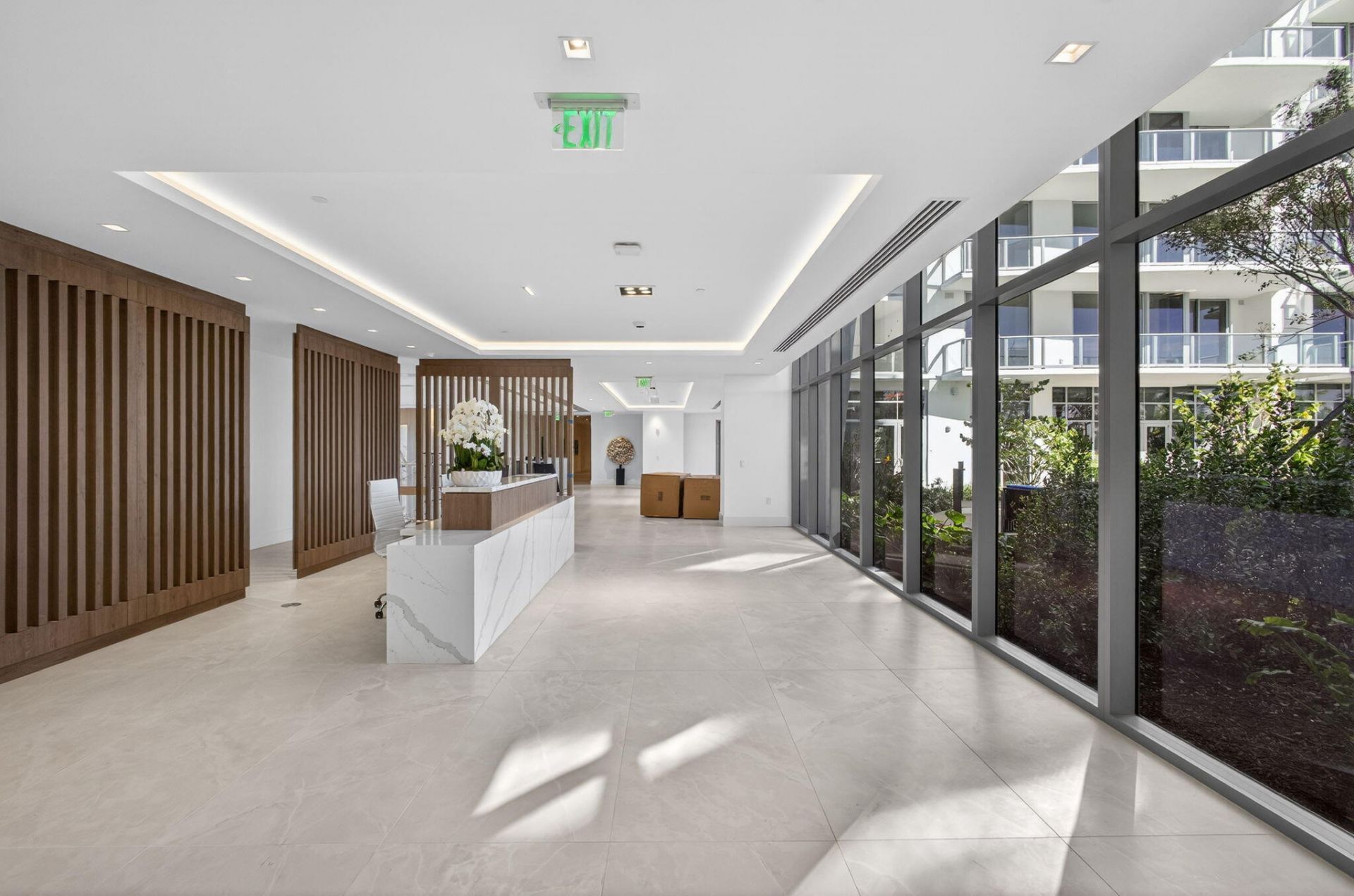 220 Lake Shore Drive, Unit 605, Lake Park, FL 33403 Photo