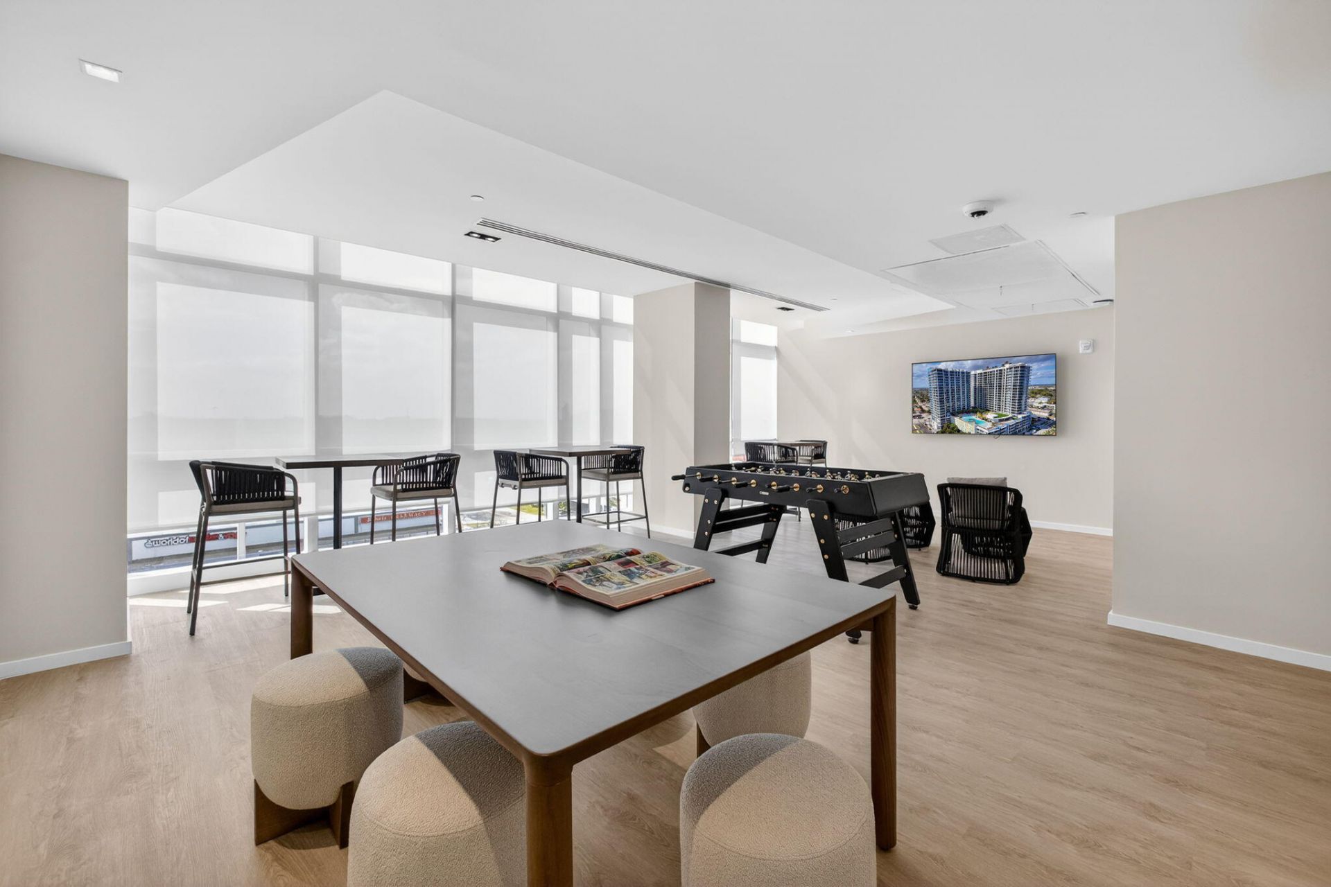 220 Lake Shore Drive, Unit 609, Lake Park, FL 33403 Photo