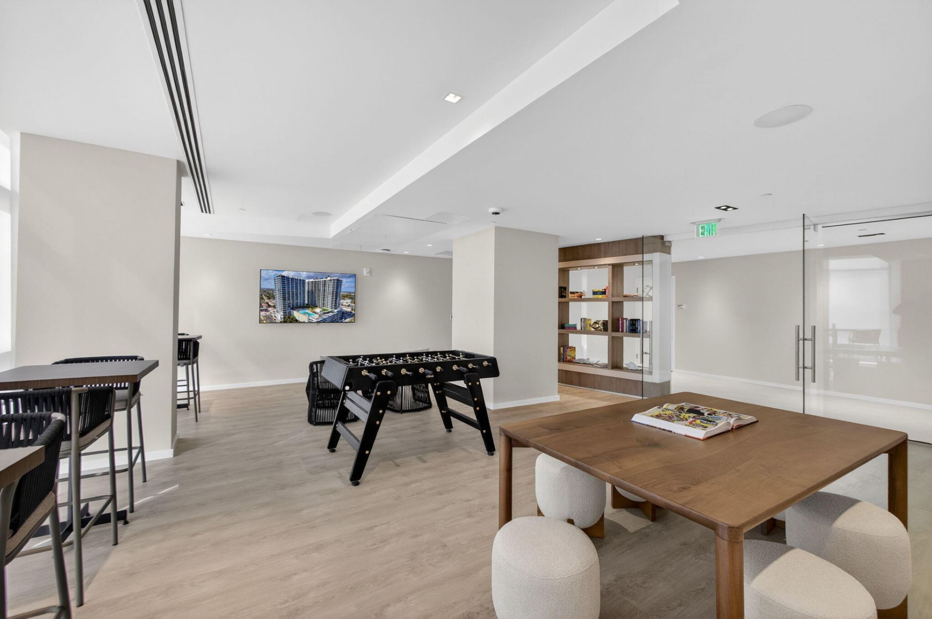 220 Lake Shore Drive, Unit 609, Lake Park, FL 33403 Photo