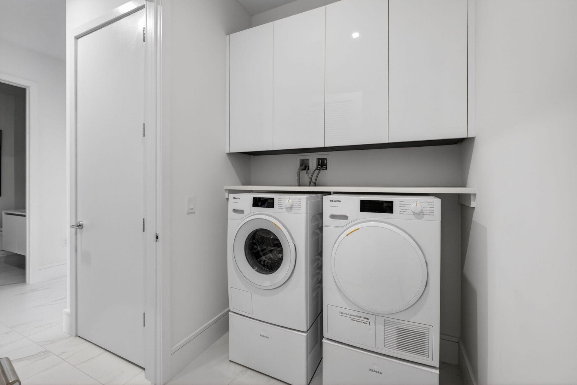 220 Lake Shore Drive, Unit 609, Lake Park, FL 33403 Photo