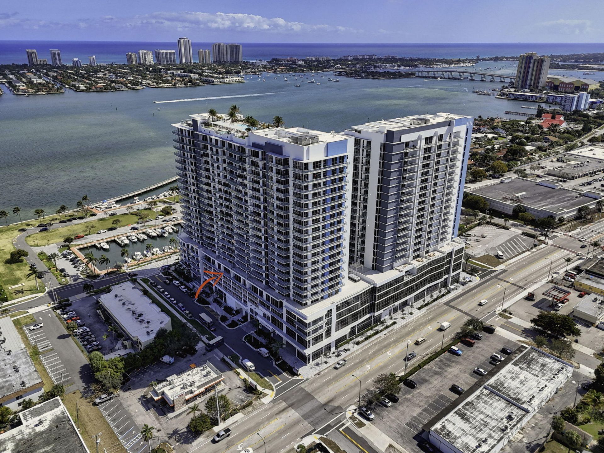 220 Lake Shore Drive, Unit 609, Lake Park, FL 33403 Photo
