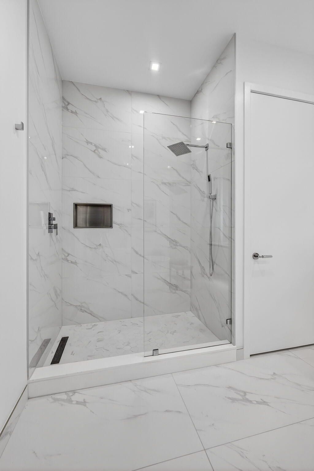 220 Lake Shore Drive, Unit 609, Lake Park, FL 33403 Photo