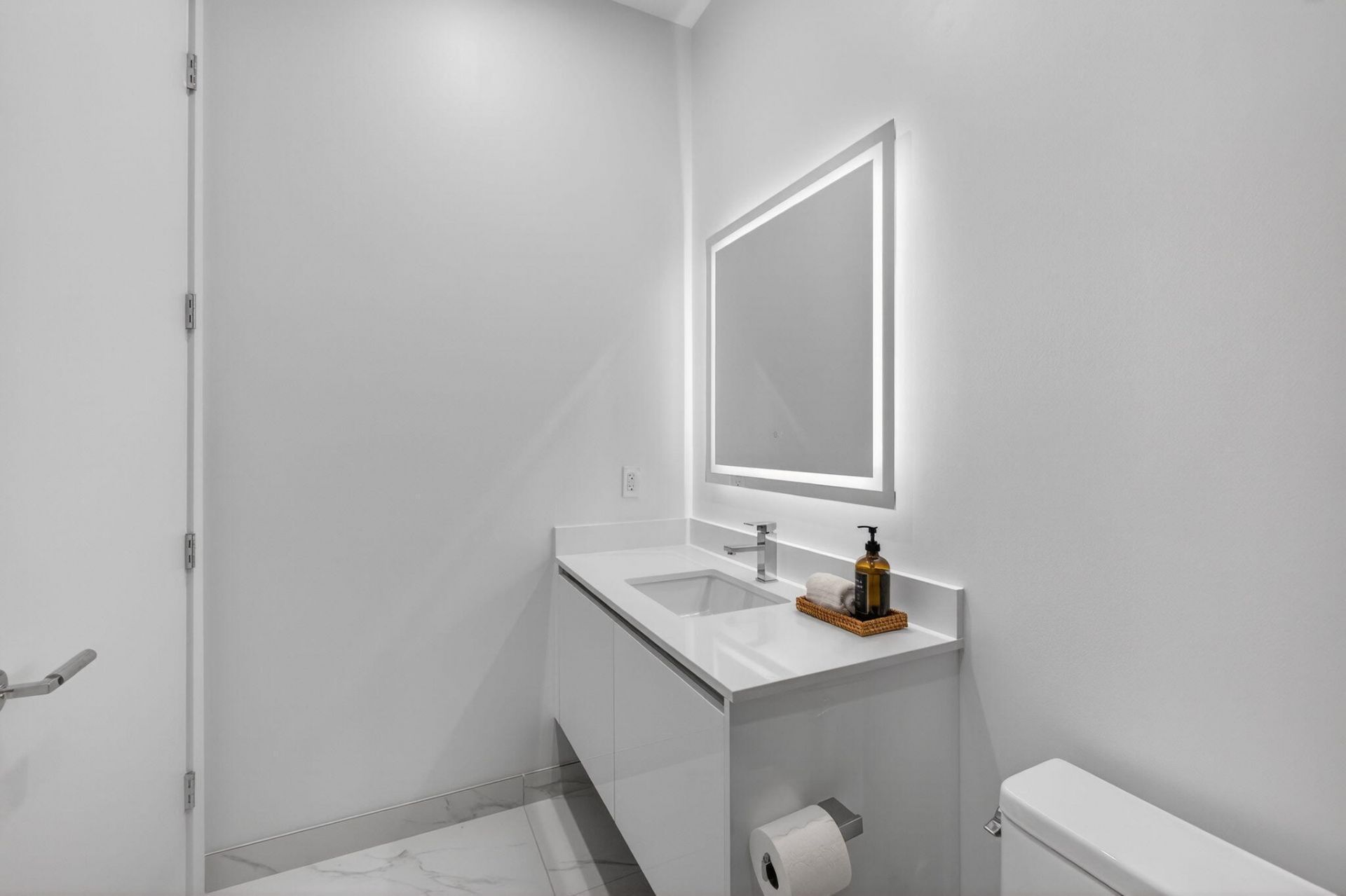 220 Lake Shore Drive, Unit 609, Lake Park, FL 33403 Photo