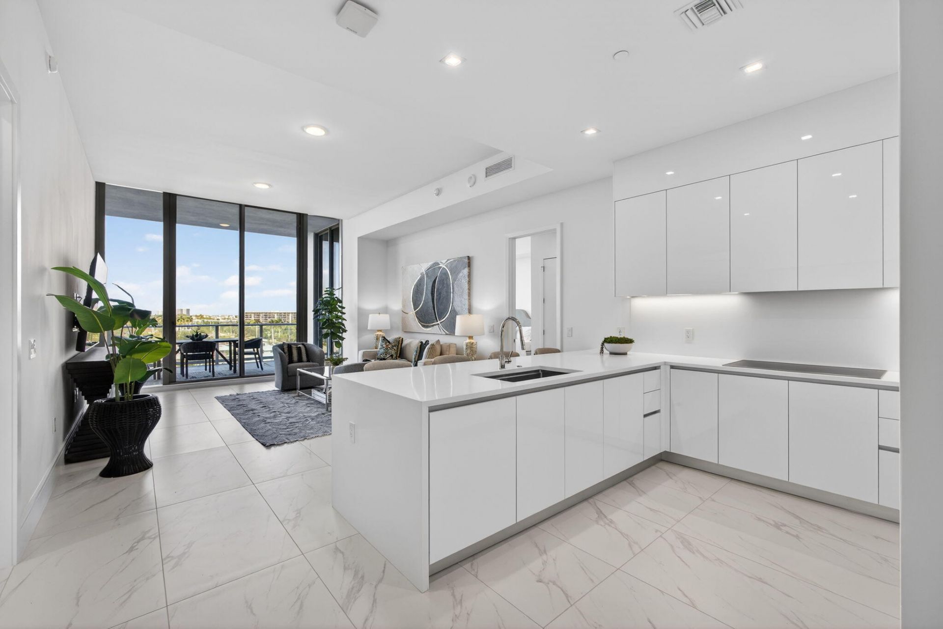 220 Lake Shore Drive, Unit 609, Lake Park, FL 33403 Photo