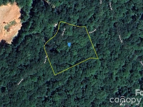 60 Davis Road , Otto, NC 28763