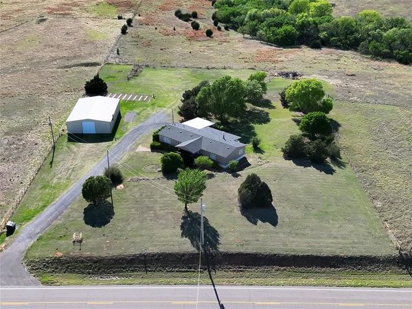 9749 Highway 44 , Butler, OK 73625