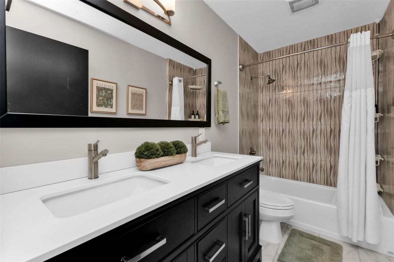 276 Lewis Circle, Unit 112, Punta Gorda, FL 33950 Photo