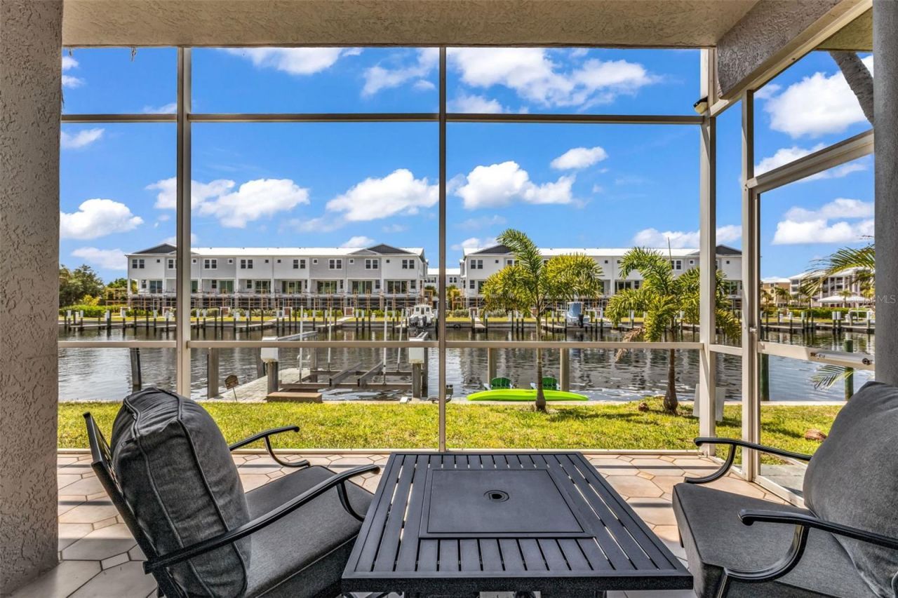 276 Lewis Circle, Unit 112, Punta Gorda, FL 33950 Photo