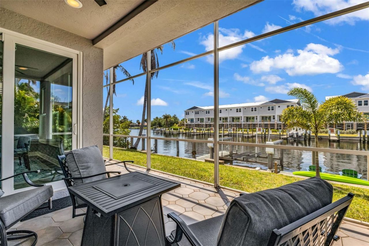 276 Lewis Circle, Unit 112, Punta Gorda, FL 33950 Photo