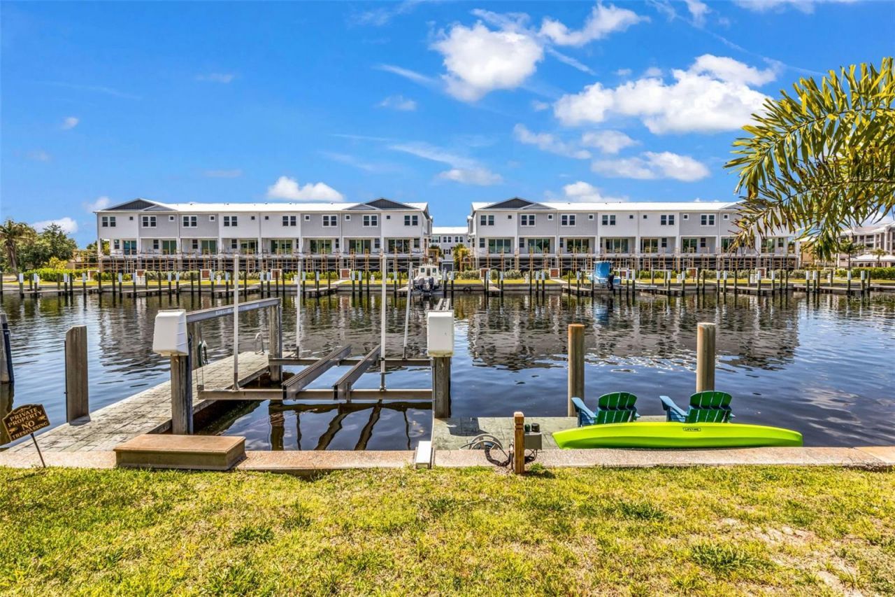 276 Lewis Circle, Unit 112, Punta Gorda, FL 33950 Photo