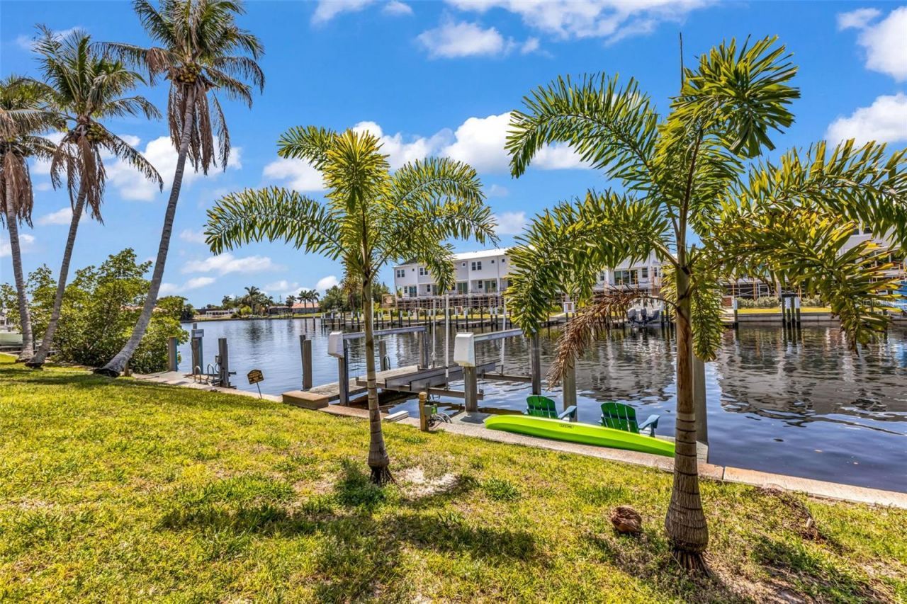 276 Lewis Circle, Unit 112, Punta Gorda, FL 33950 Photo