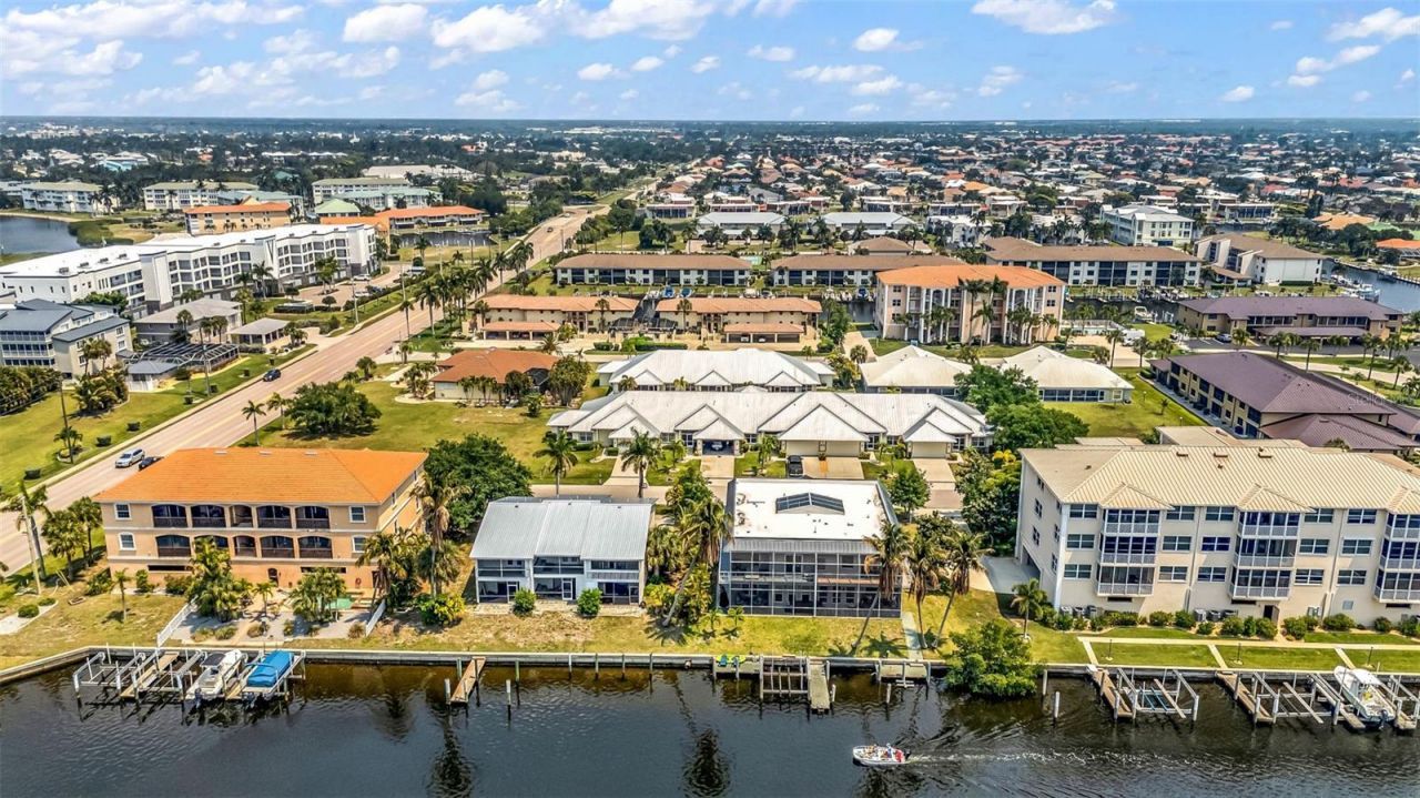 276 Lewis Circle, Unit 112, Punta Gorda, FL 33950 Photo