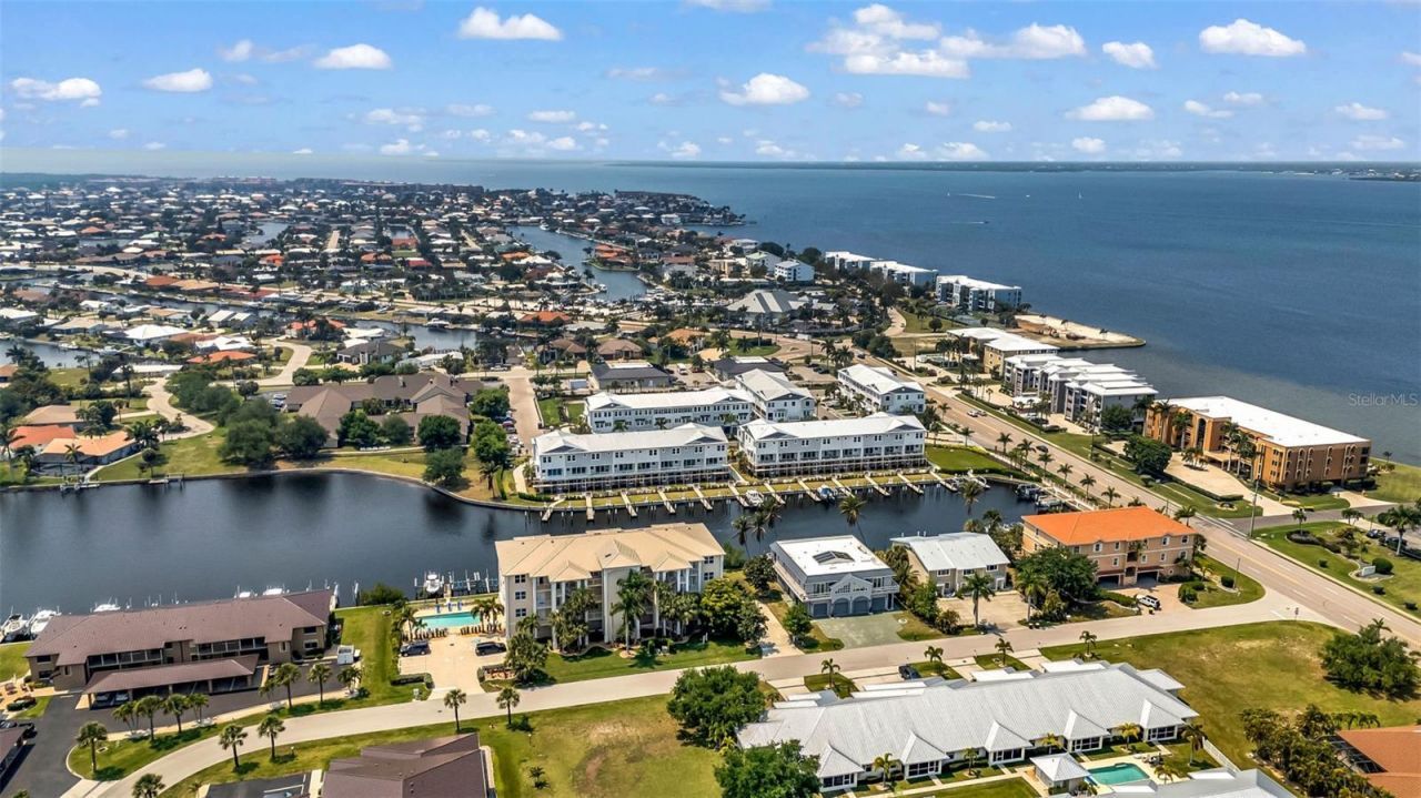 276 Lewis Circle, Unit 112, Punta Gorda, FL 33950 Photo