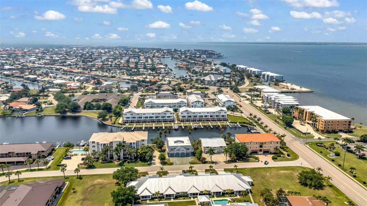276 Lewis Circle, Unit 112, Punta Gorda, FL 33950 Photo