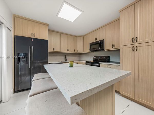 4089 Forest Hill Dr , Cooper City, FL 33026