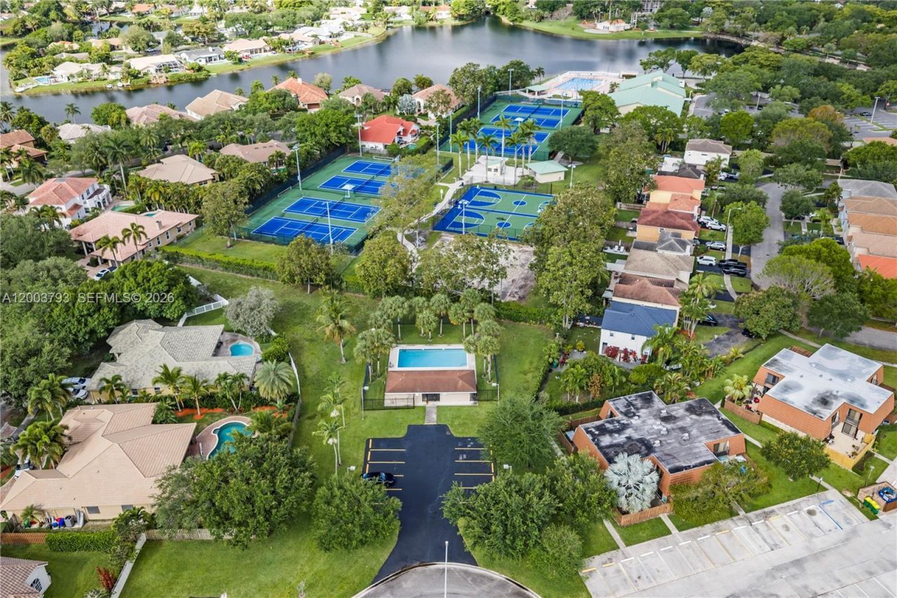4089 Forest Hill Dr, Cooper City, FL 33026 Photo