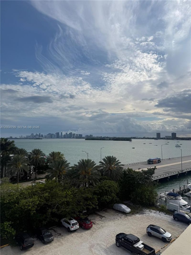 7904 West Dr, Unit 602, North Bay Village, FL 33141 Photo
