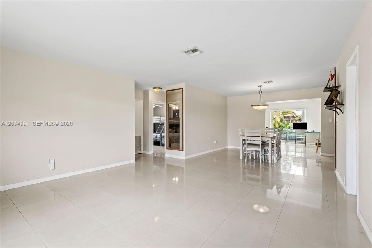 2210 N 57th Way , Hollywood, FL 33021 Photo