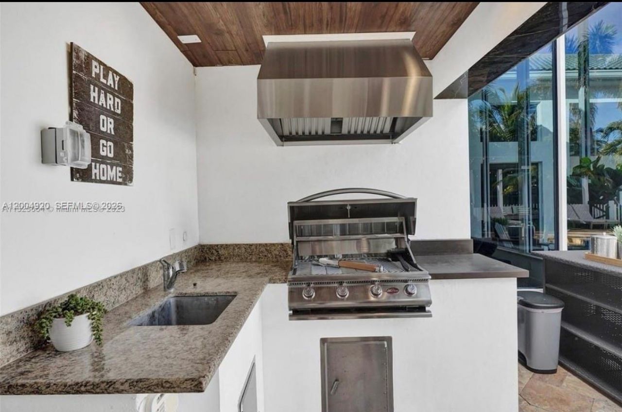 11400 NW 7th St, Plantation, FL 33325 Photo