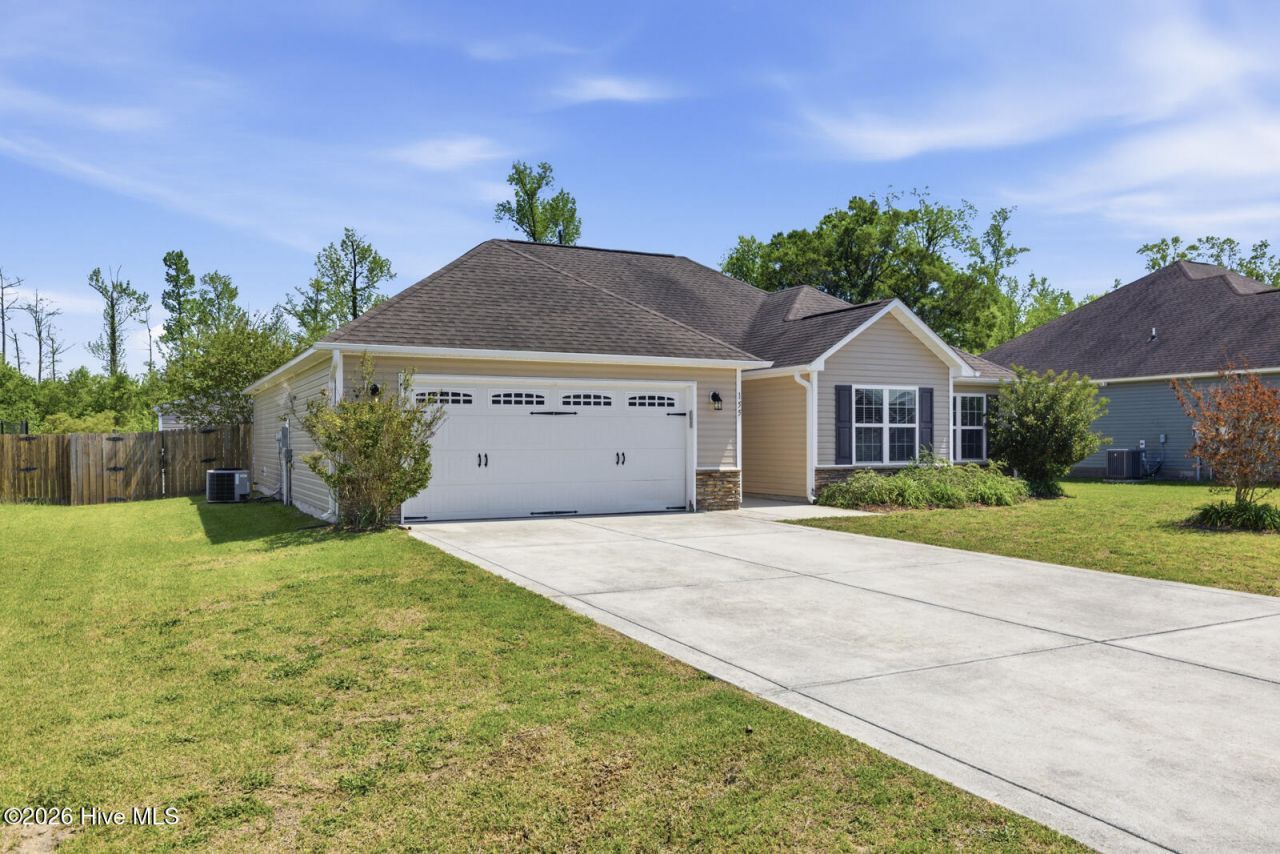 155 Prelude Drive, Richlands, NC 28574 Main Photo