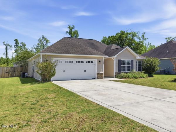 155 Prelude Drive, Richlands, NC 28574