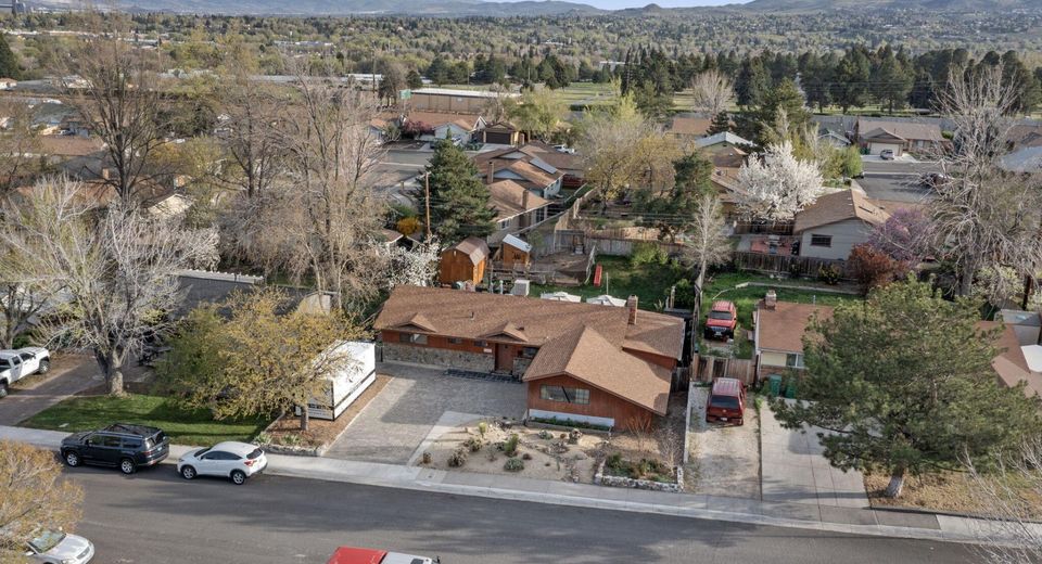 2060 Carlin Street, Reno, NV 89503 Photo