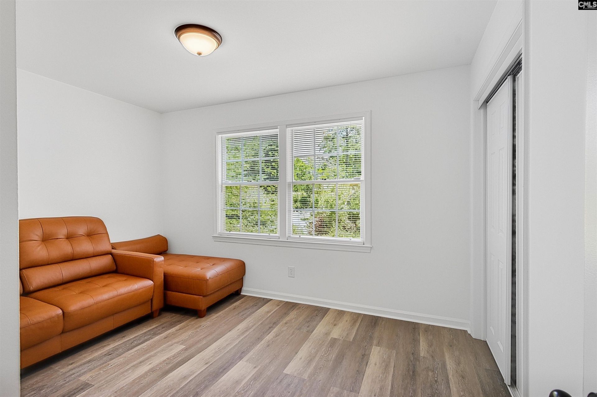 2905 Saintt Ives Road  Photo 12