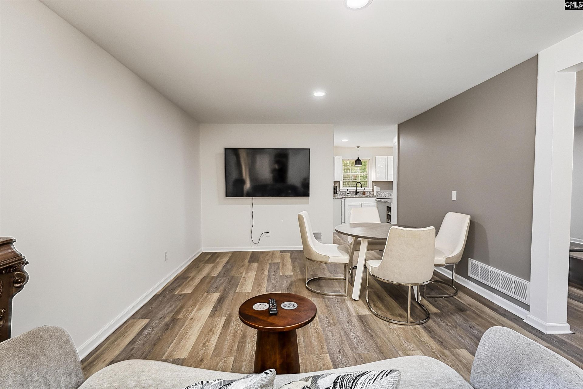 2905 Saintt Ives Road  Photo 25