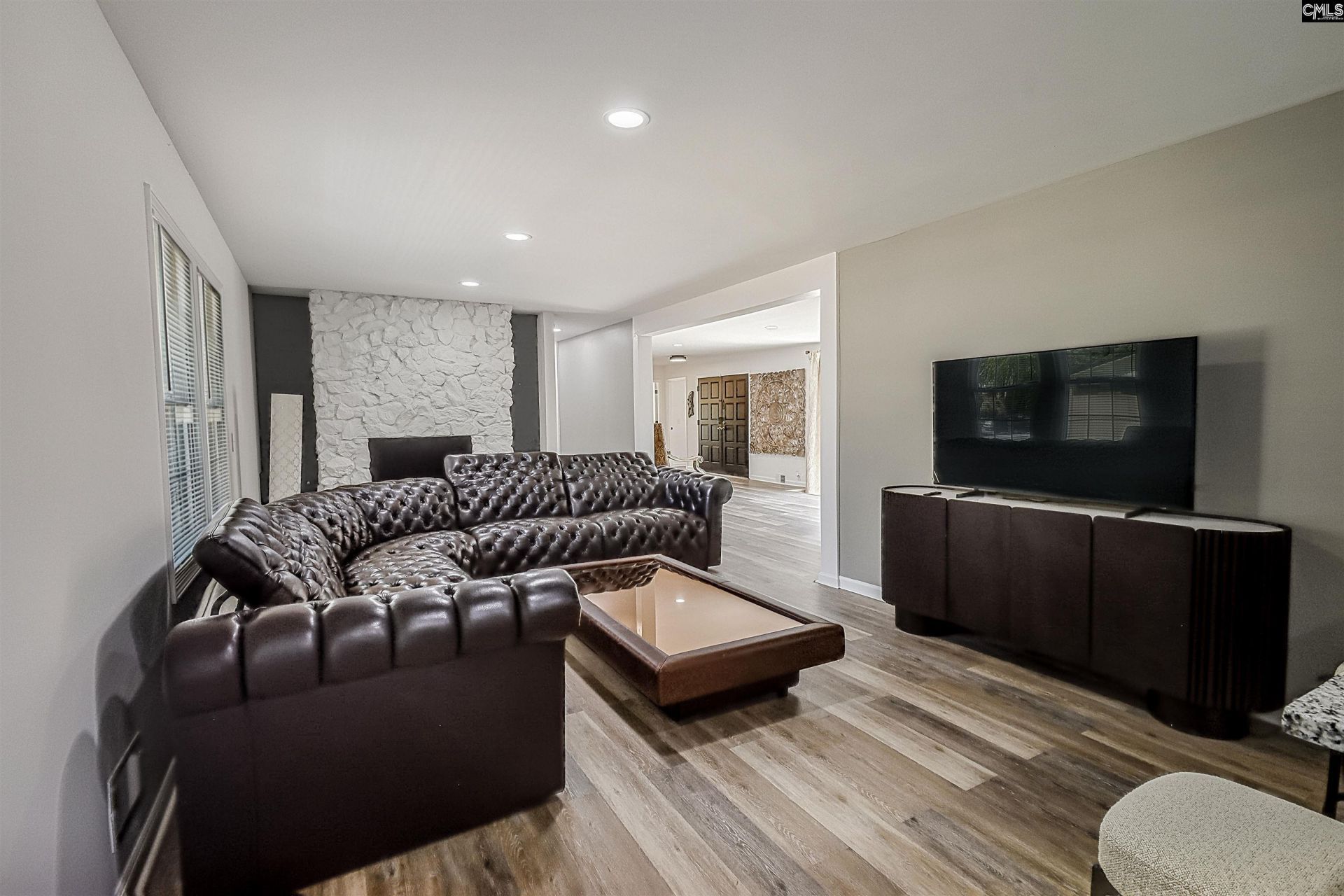 2905 Saintt Ives Road  Photo 26