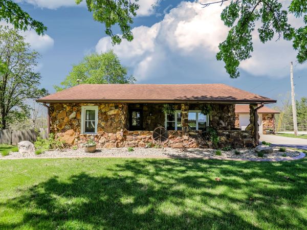 5421 S 100 E, Anderson, IN 46013