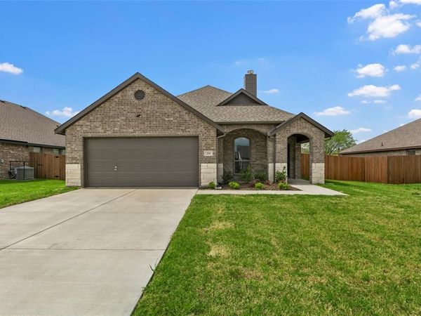 214 PENNINGTON Road, Josephine, TX 75173