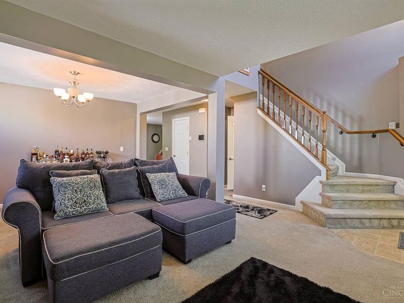 5820 Bentwood Drive, Middletown, OH 45042 Photo 8