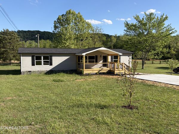 1312 W Beaver Creek Drive, Powell, TN 37849