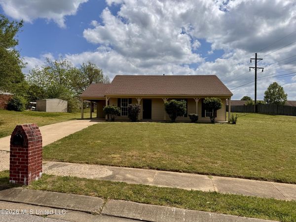 10515 Oak Leaf Drive, Olive Branch, MS 38654