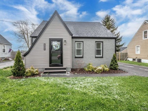 7117 Packard Road , Niagara Falls, NY 14304