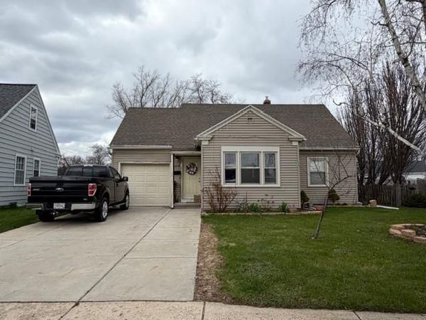 1310 BISMARCK STREET, Green Bay, WI 54302